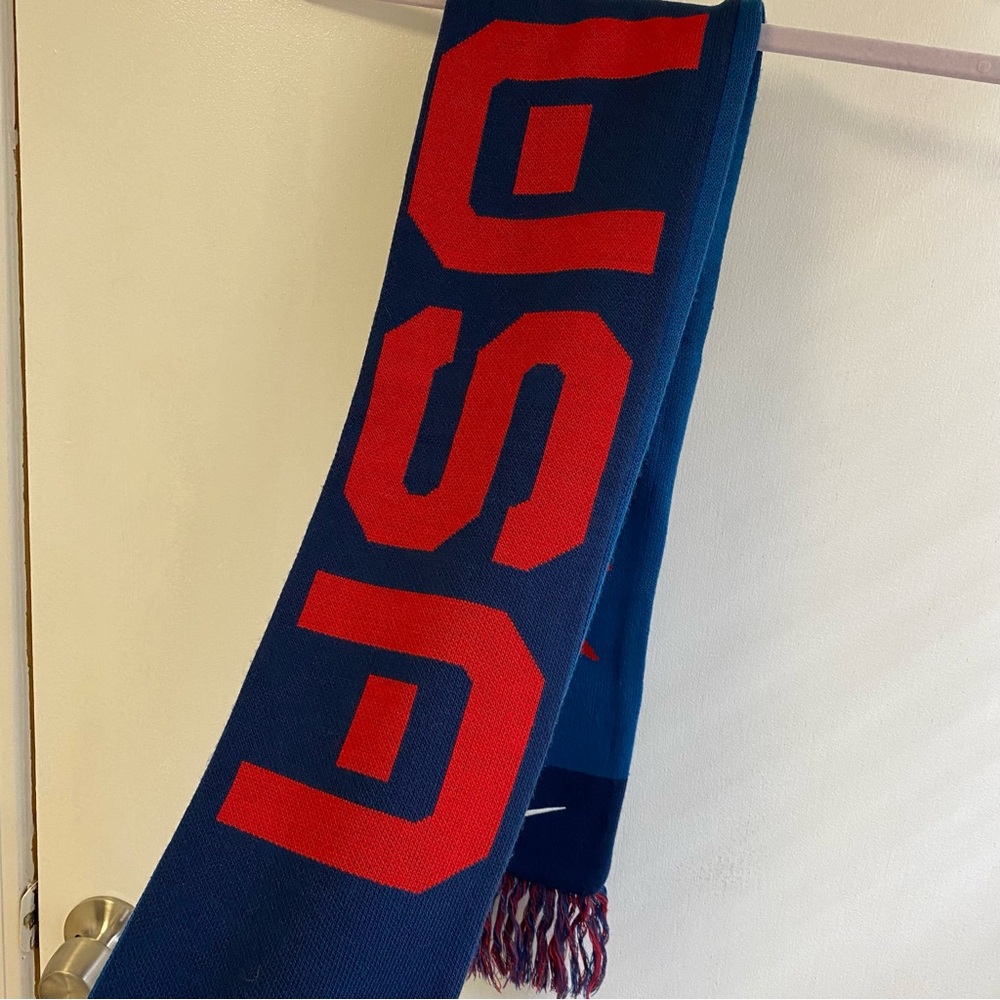 Nike team USA scarf - Picture 3 of 3